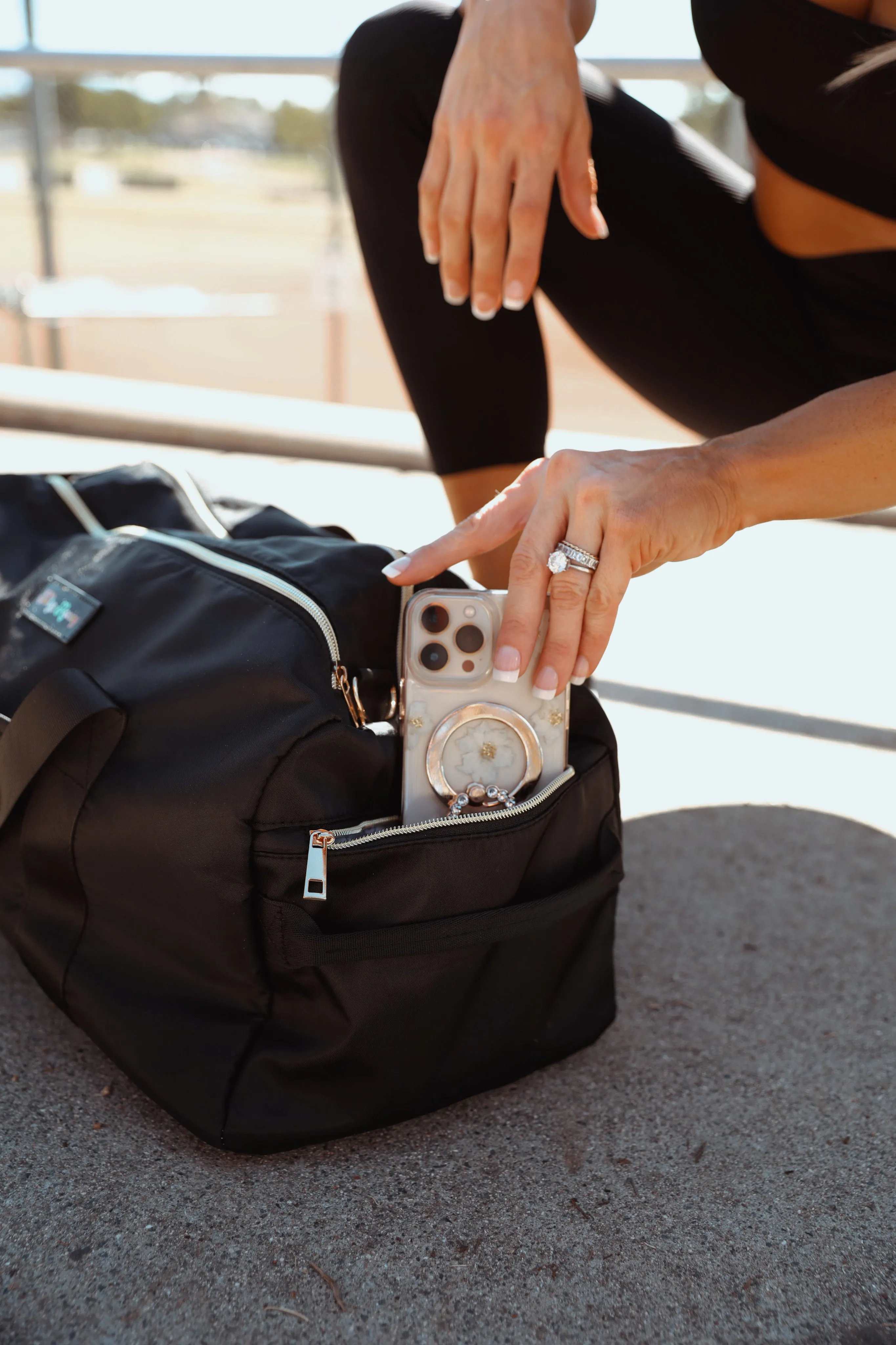 GYM BAG: BLACK