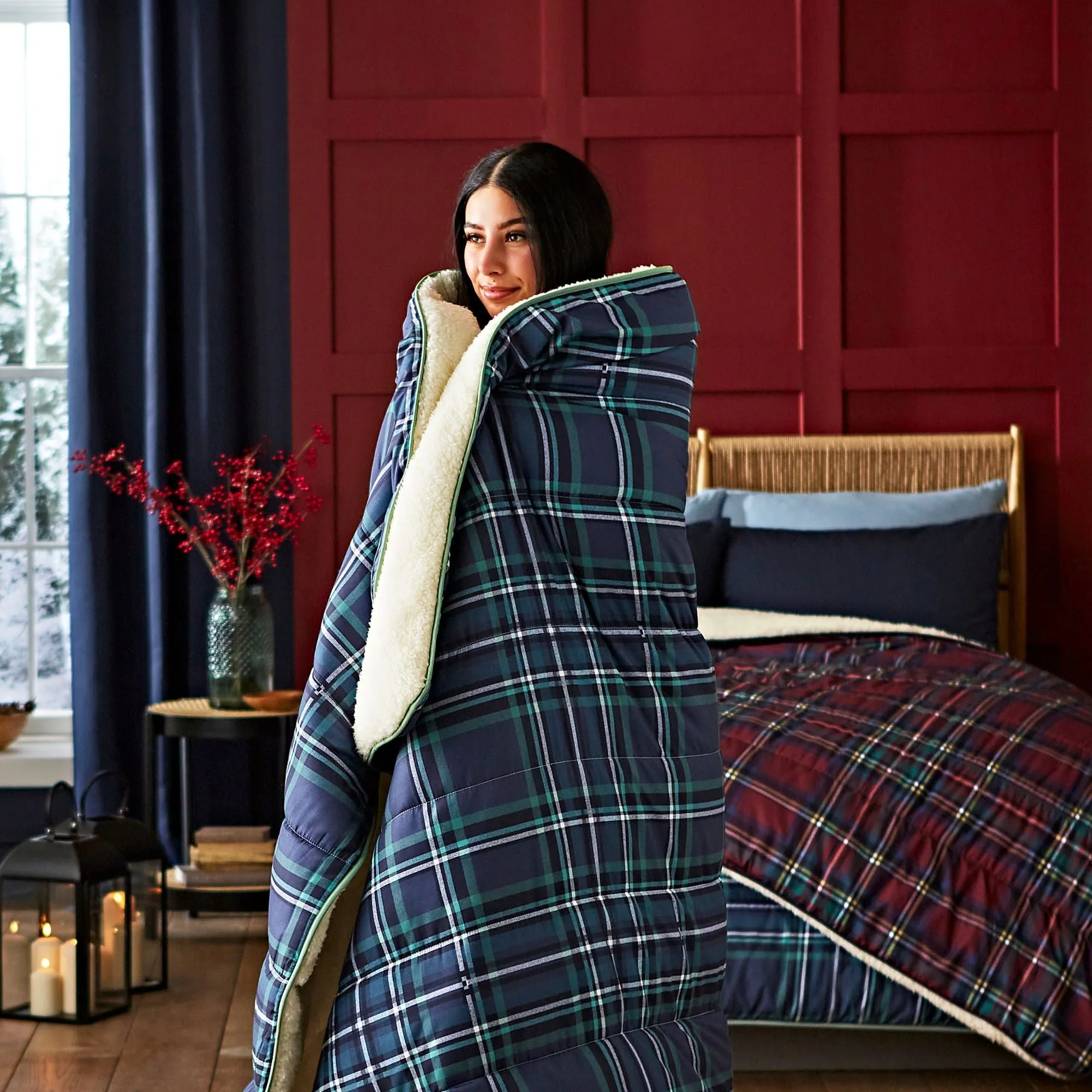 Night Lark®  Cosy Sherpa Throw Classic Tartan Navy