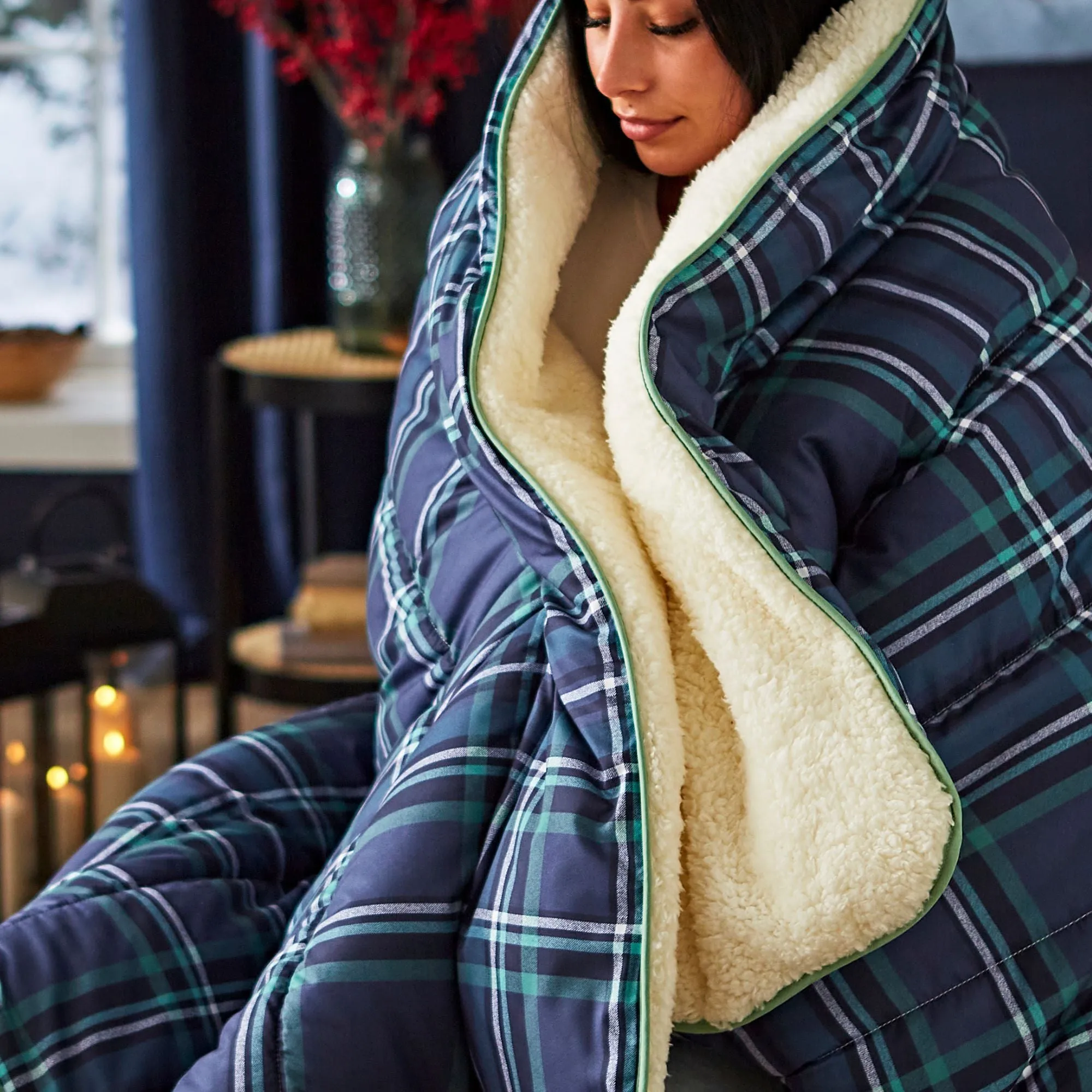 Night Lark®  Cosy Sherpa Throw Classic Tartan Navy