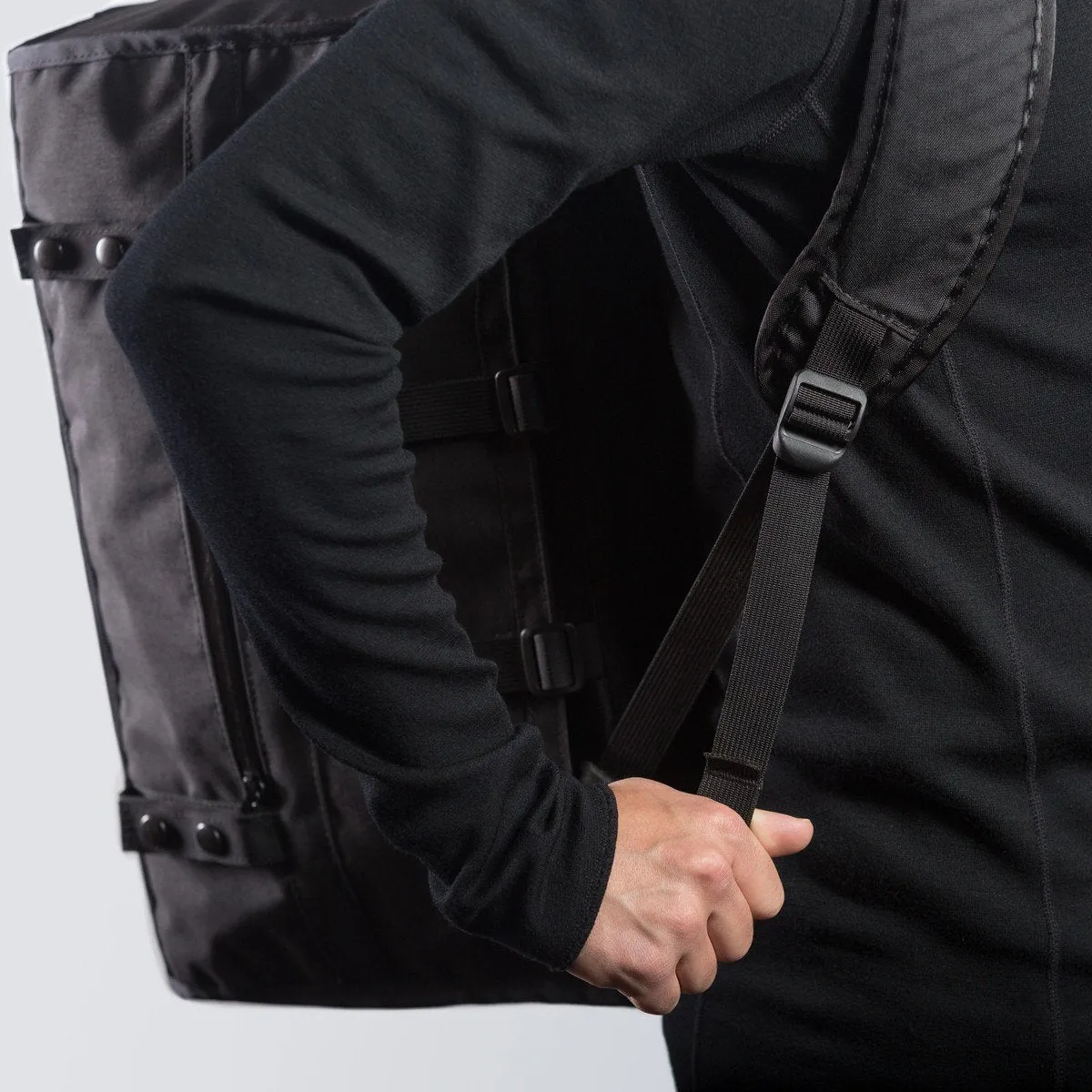 The Transit : Duffle Backpack Harness